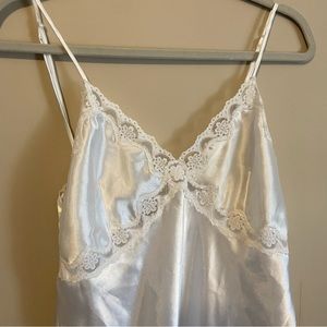 vintage white lace nightie/slip dress